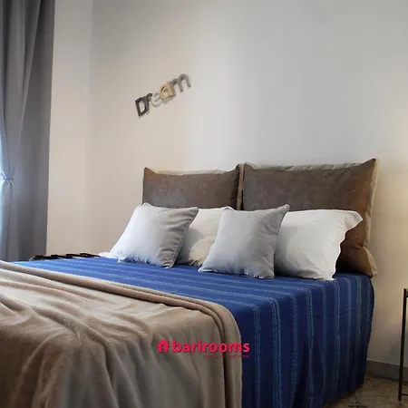 Station Pensión Bari